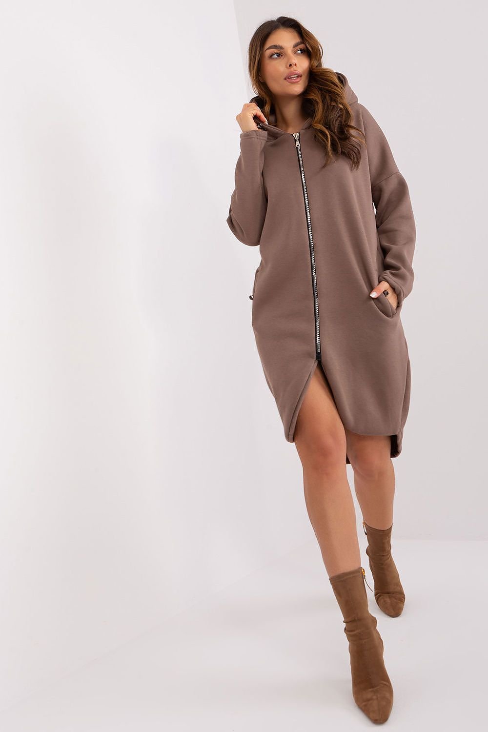 Sweatshirt model 191269